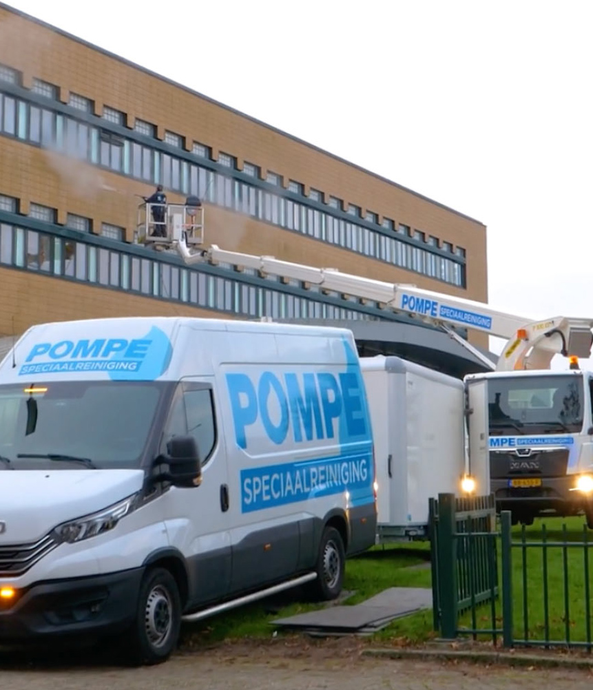 speciaalreiniging pompe-hoogwerker MAN-p300SKS